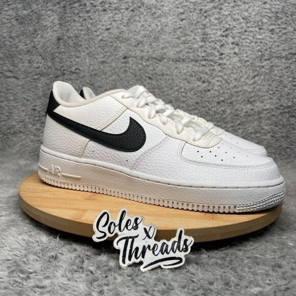 Nike Air Force 1 Low (GS) White Black Size 6.5Y = 8 Women CT3839-100 - Picture 2 of 7